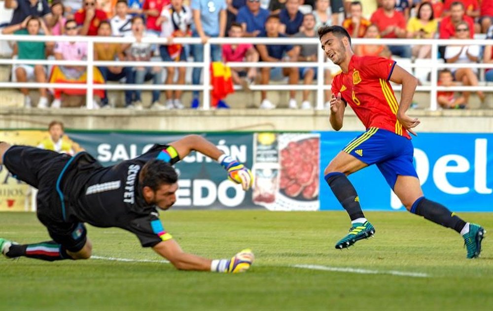 El centrocampista español podría regresar a la Liga Española. EFE