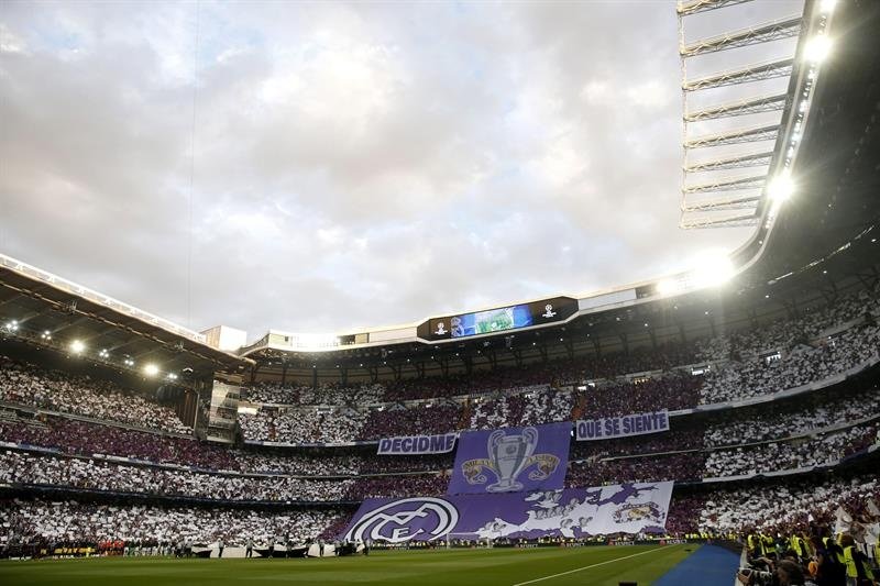 El Bernabéu enmudecerá en señal de duelo por las víctimas. EFE