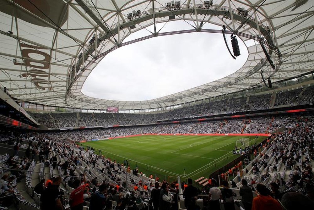 El estadio turco recibirá la Supercopa de Europa del 2019. EFE