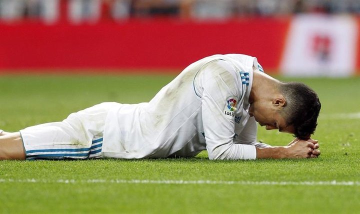 Cristiano Ronaldo a failli marquer l'un des buts de l'année face à Alavés