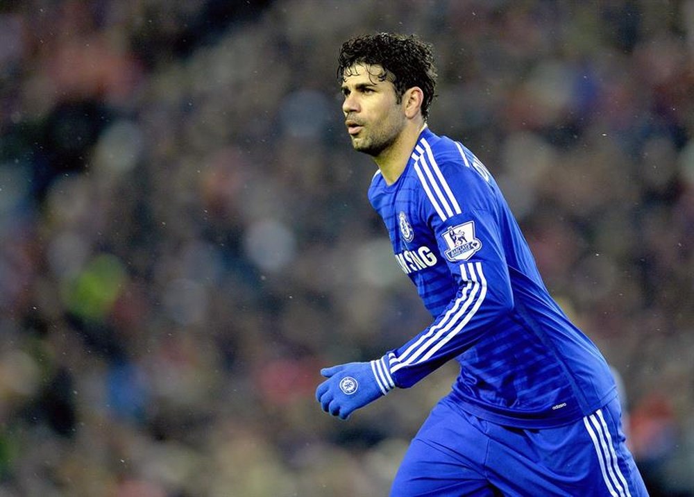 Hughes says the Premier League will miss Costa. EFE/Archivo