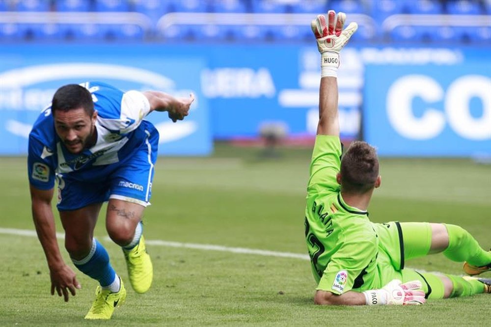 Cristóbal levantó el castigo a Andone y Arribas. EFE/Archivo