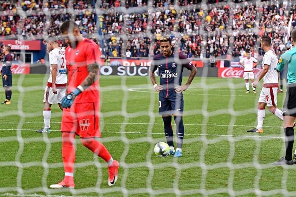 Luckily, the only action at the Parc des Princes happened on the pitch. EFE