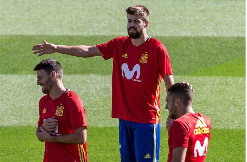 El cuotón que ofrecen si Piqué se retira de la Selección antes del viernes