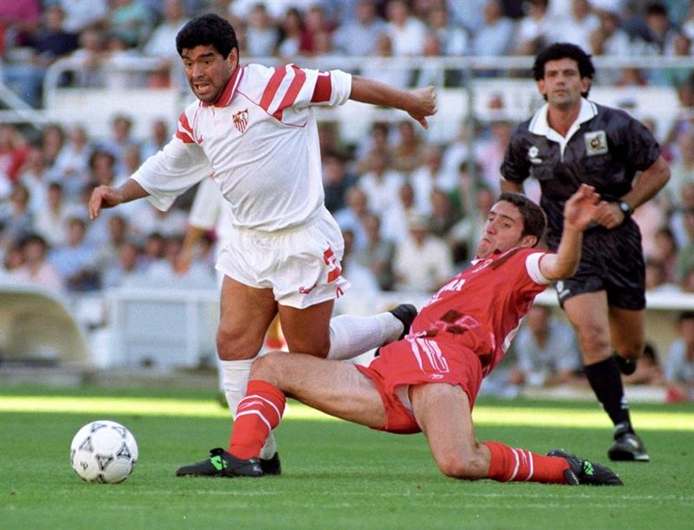 El paso de Maradona por el Sevilla fue peculiar. EFE/Archivo
