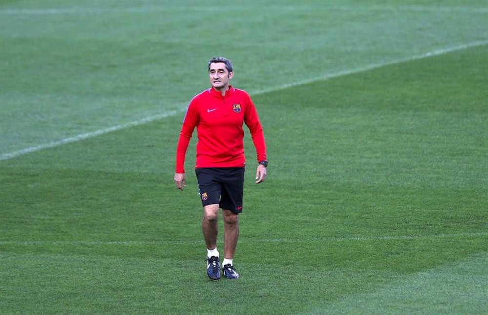 O timoneiro do Barcelona esta temporada: Ernesto Valverde. EFE/Archivo