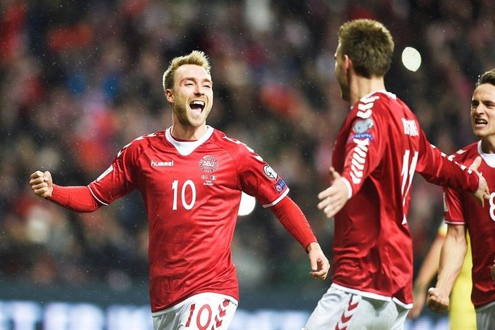 Dinamarca garante lugar no 'play-off' de acesso à Copa do Mundo