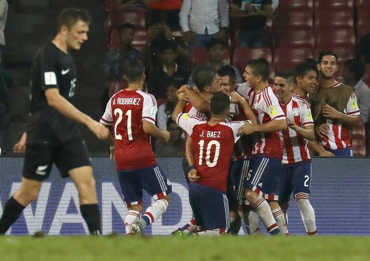 Paraguay sella su pase a octavos al vencer a Nueva Zelanda