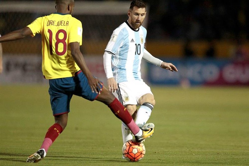 Messi recibió los elogios de Fernando Alonso. EFE/Archivo