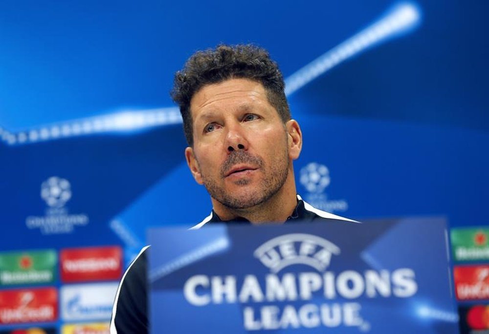 Simeone doesn't have too many injury worries ahead of this one. EFE