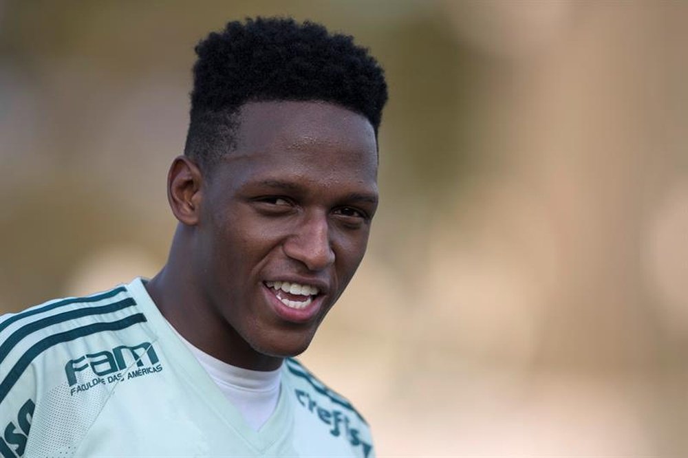Yerry Mina has become Barca's second January signing. EFE