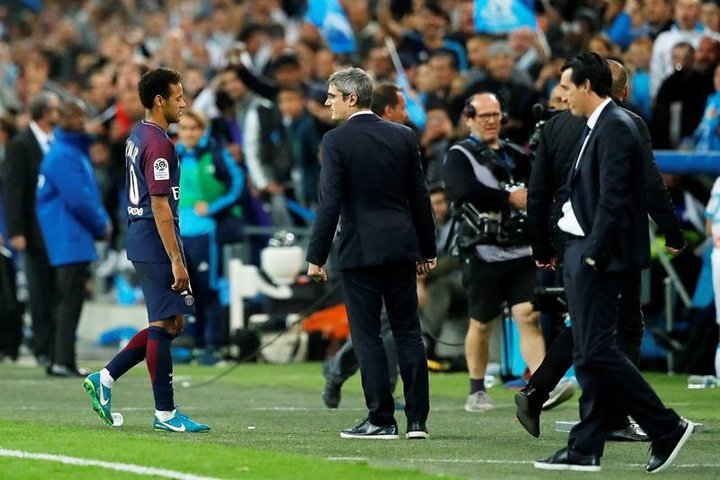 Jogador do Marseille admite que time tinha ordens para enervar Neymar