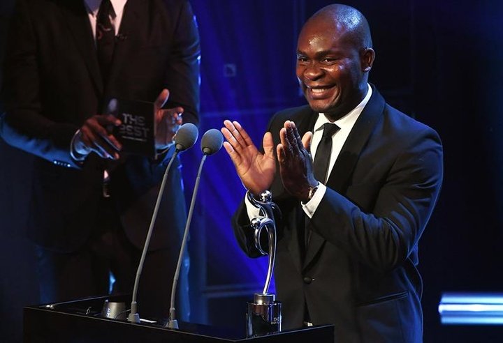 Francis Koné gana el premio 'The Best' al juego limpio