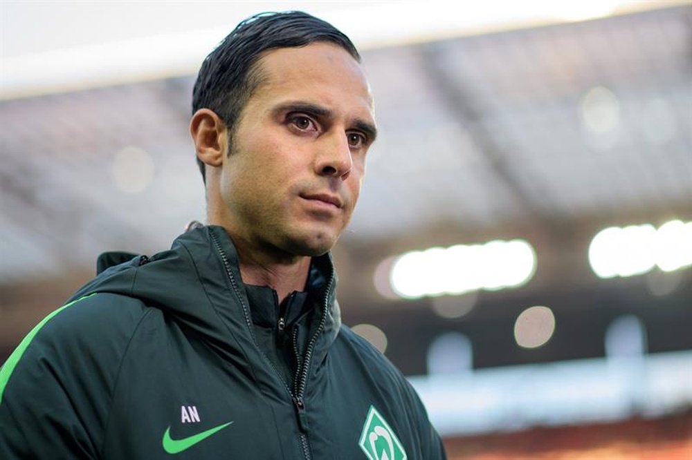El Werder Bremen destituye a su entrenador. EFE