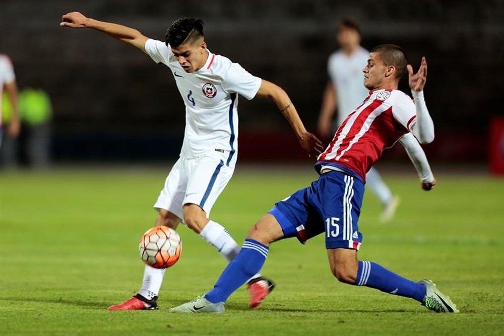 El fútbol paraguayo tiene en Bogarín y González a dos prometedores goleadores. EFE