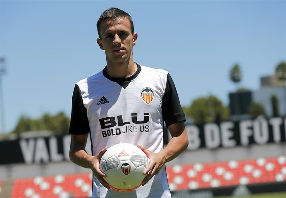 El jugador tiene previsto regresar a Valencia el próximo 16 de noviembre. EFE/Archivo