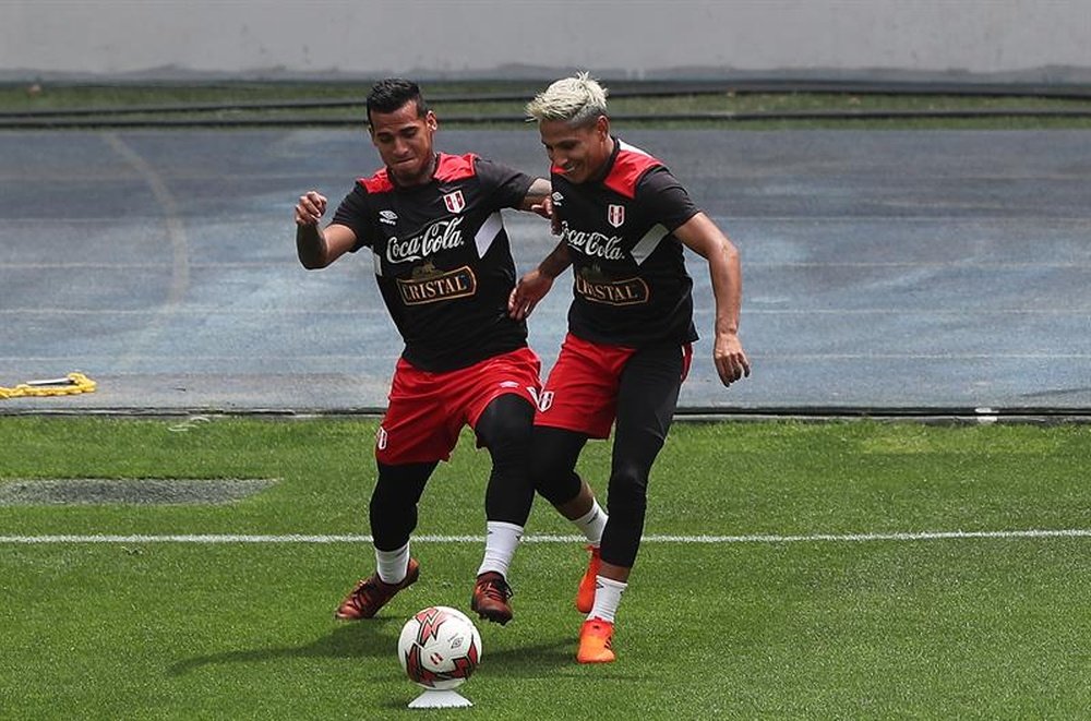 Trauco mantiene la esperanza de que Guerrero juegue el Mundial. EFE