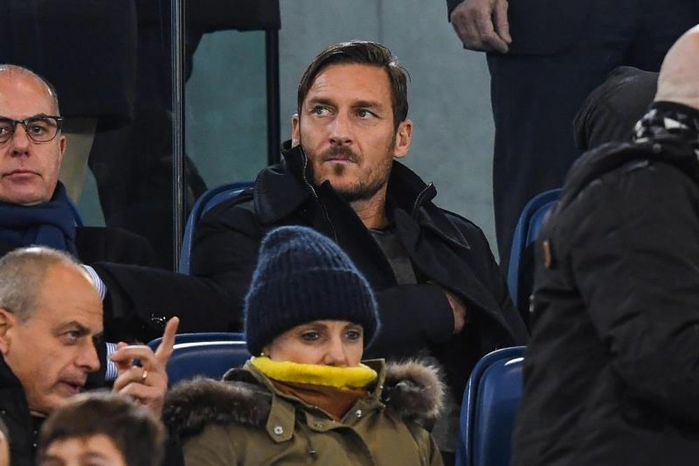 Totti urges Roma focus on Serie A despite encouraging Champions League draw. EFE