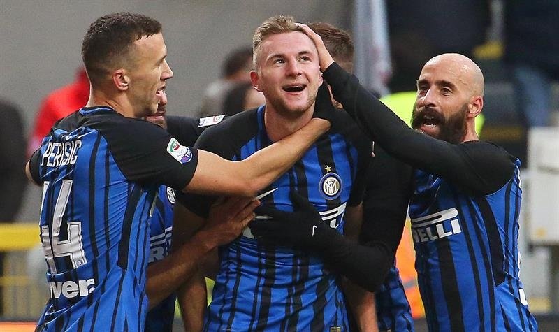 Inter focus on Zeno Debast to replace Skriniar in the summer. EFE