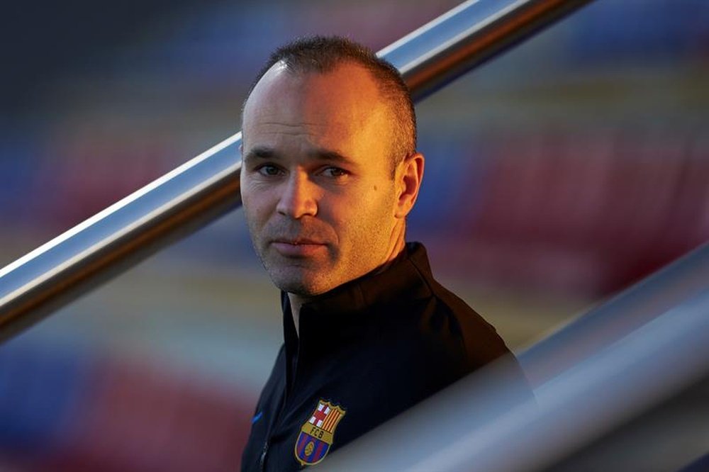 Iniesta to stay at Barcelona. EFE