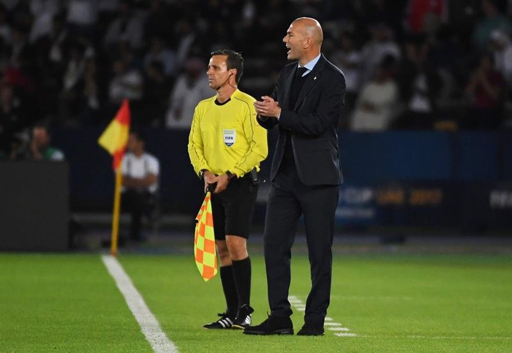 Zidane levou o Real ao bicampeonato do mundo de Clubes. EFE/Archivo