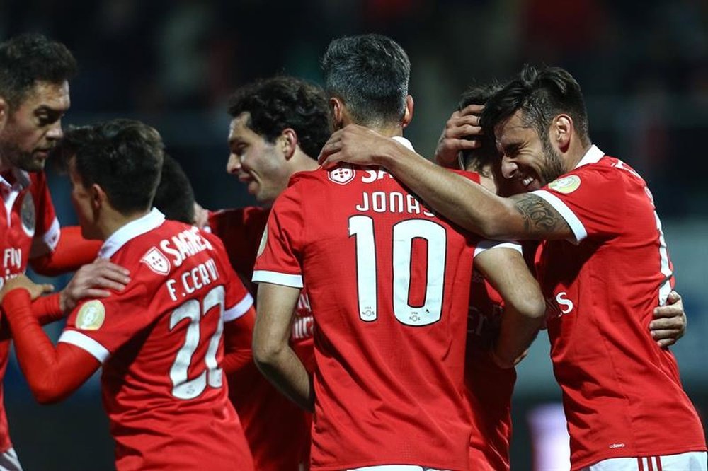Os jogadores do Benfica 'só' voltarão ao trabalho no dia 27 de dezembro. EFE/EPA/Paulo Novais