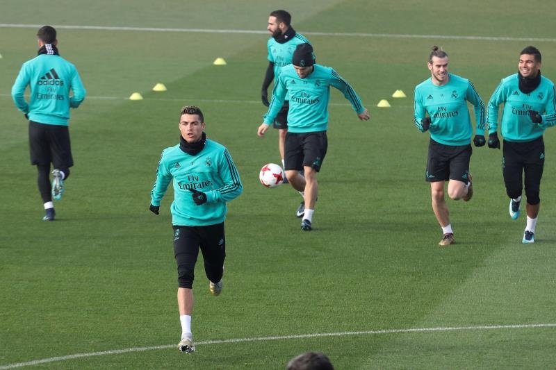 Las sesiones de entrenamientos post navideñas suelen trabajarse a altas intensidades. EFE