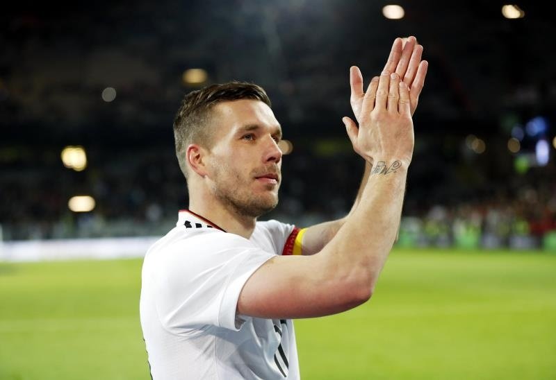 Podolski ofendió a los aficionados del Schalke 04. EFE