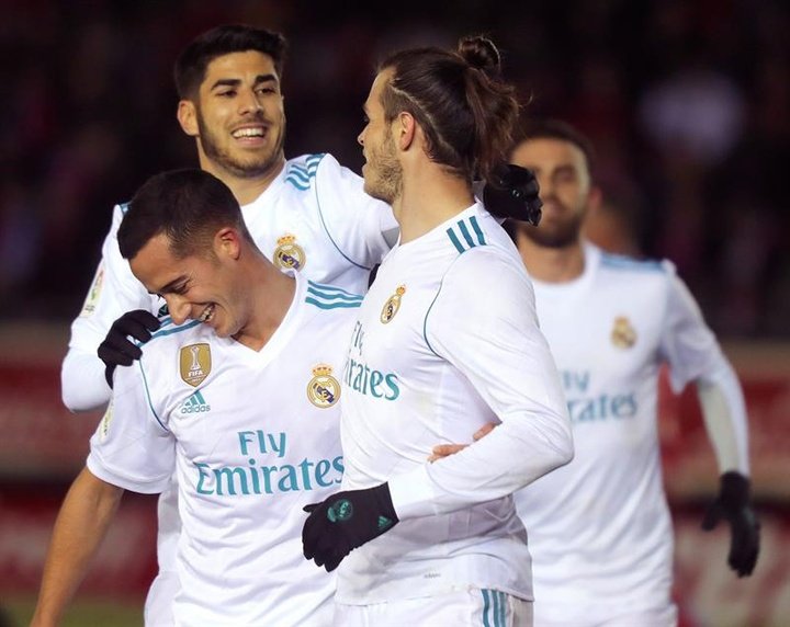 Real Madrid set one foot in the quarter-finals from the spot