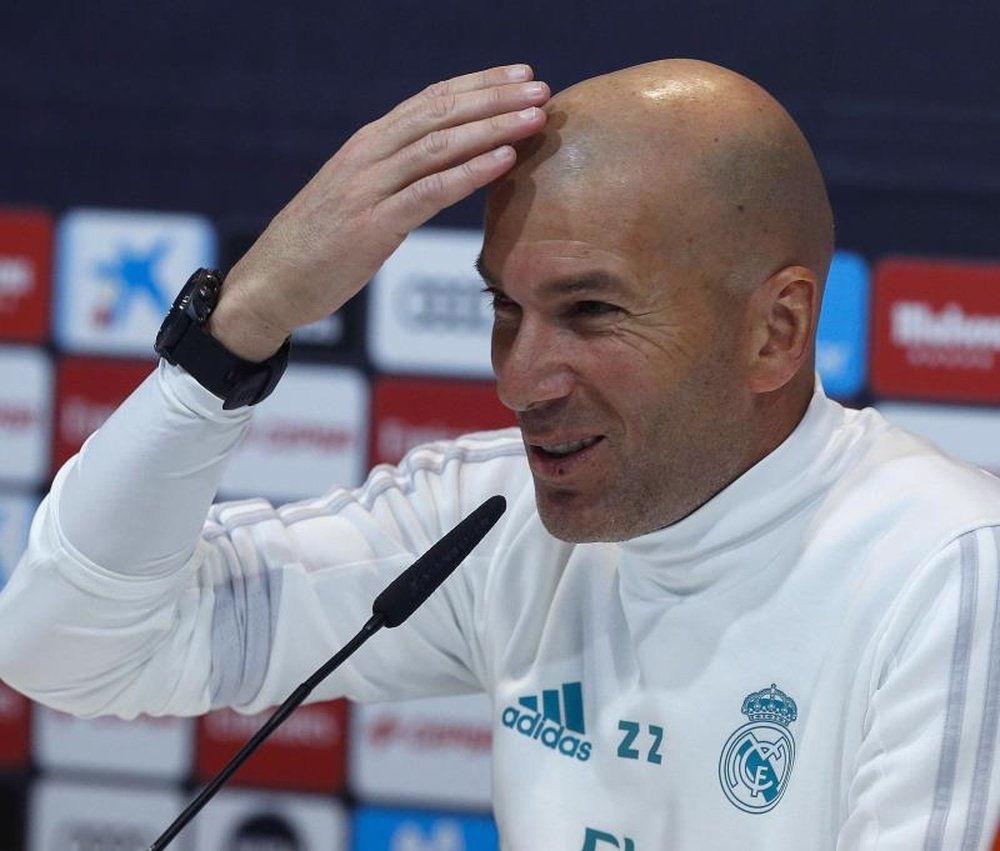 Zidane pede a todos união perante a situação do Real Madrid. EFE