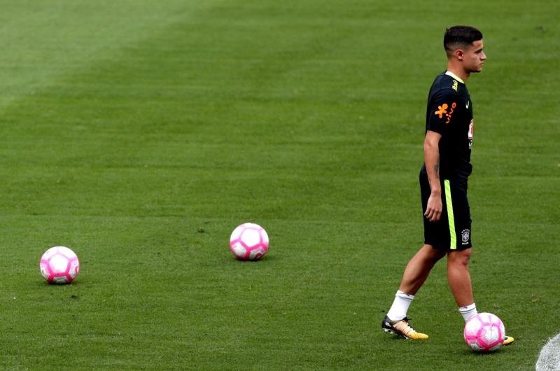 Coutinho trained for Bayern, but away from the rest of the squad. EFE
