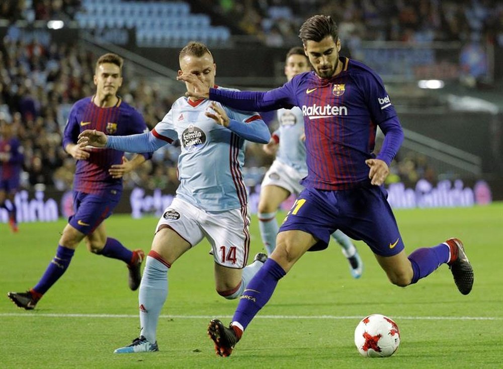 Barca face Celta as they look to continue their fine form. EFE