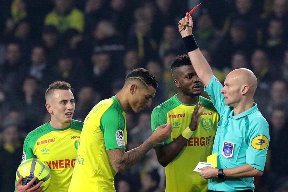 Chapron a été sanctionné. EFE