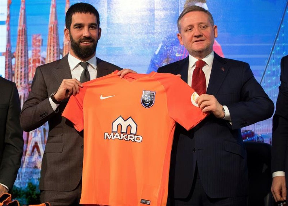 Arda Turan, o novo jogador do Istanbul Basaksehir. EFE