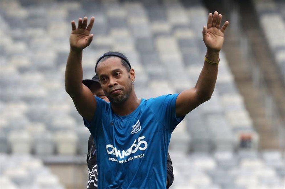 El Betis ha querido homenajear a Ronaldinho. EFE