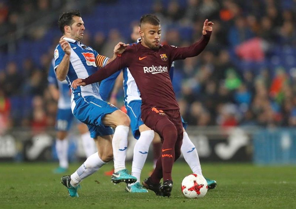 Rafinha will join Inter Milan on loan, according to his father. EFE