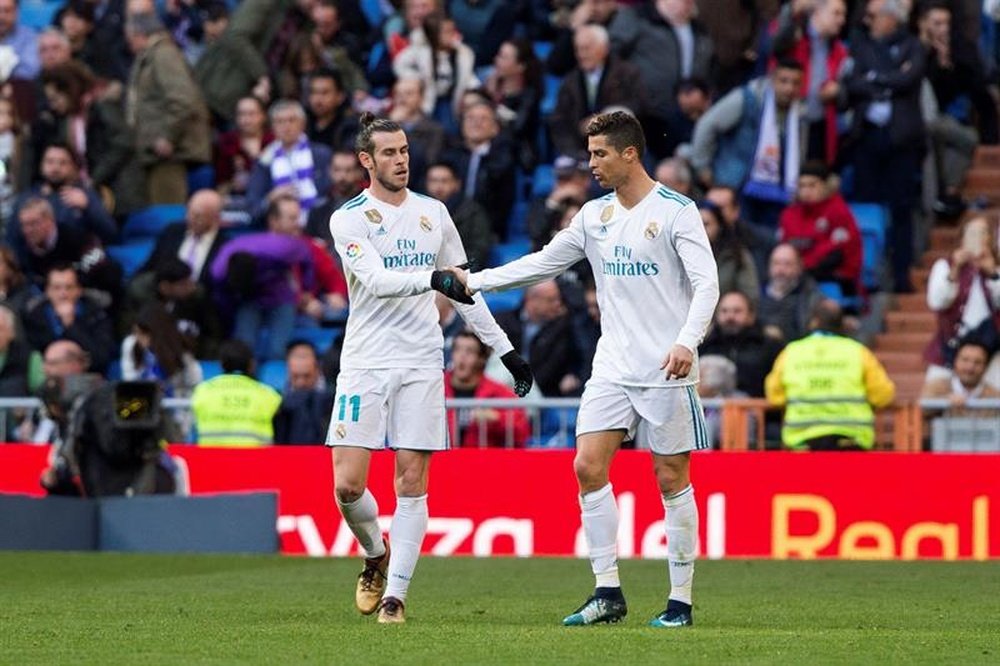 Bale and Ronaldo each scored twice as Real swept Deportivo aside. EFE