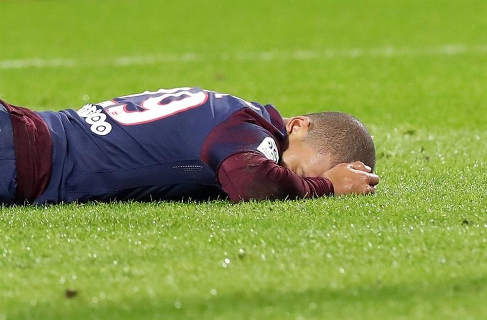 Mbappé est de nouveau sur pied après son carton avec le portier lyonnais Anthony Lopes. EFE