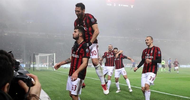 El Milan quiere renovar a su salvador