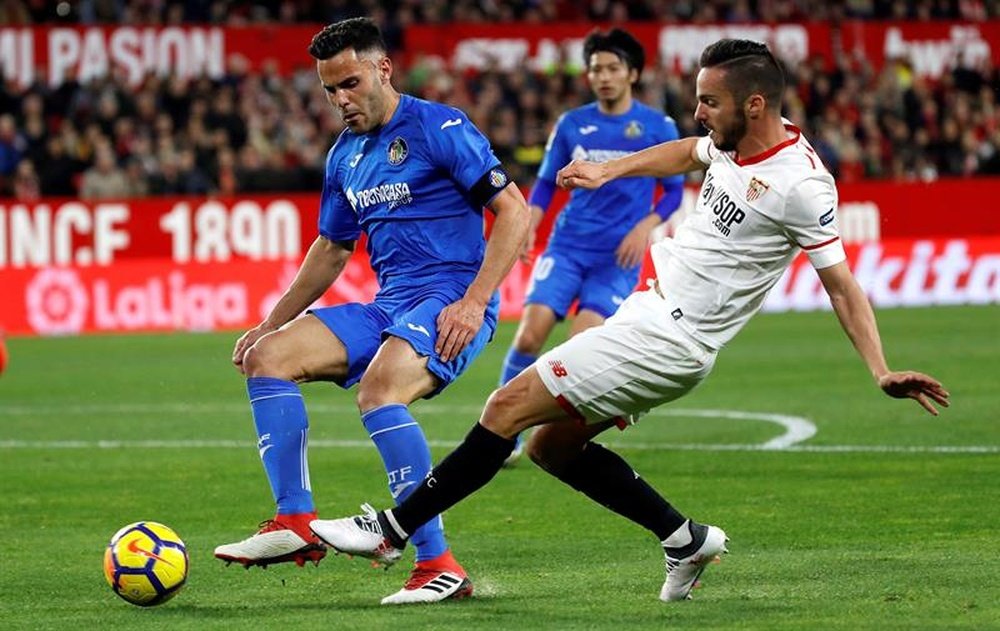 Getafe and Sevilla continue to battle for a Europa League berth. EFE