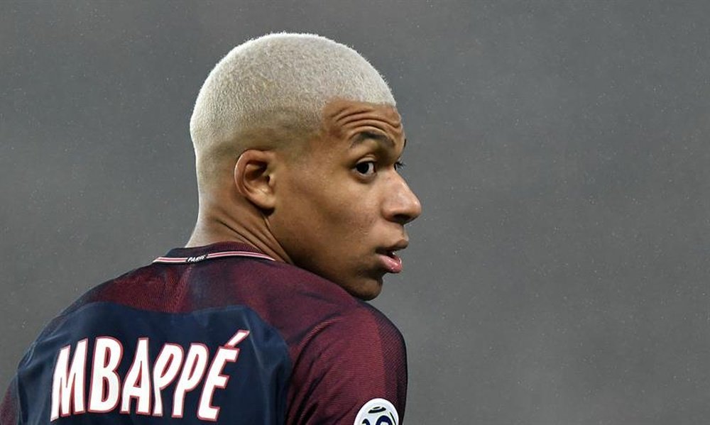 Mbappé manquera donc la finale de Coupe de la Ligue. EFE
