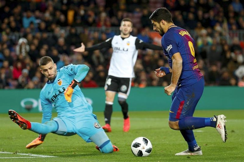 Luis Suárez não tem meio de parar de marcar. AFP