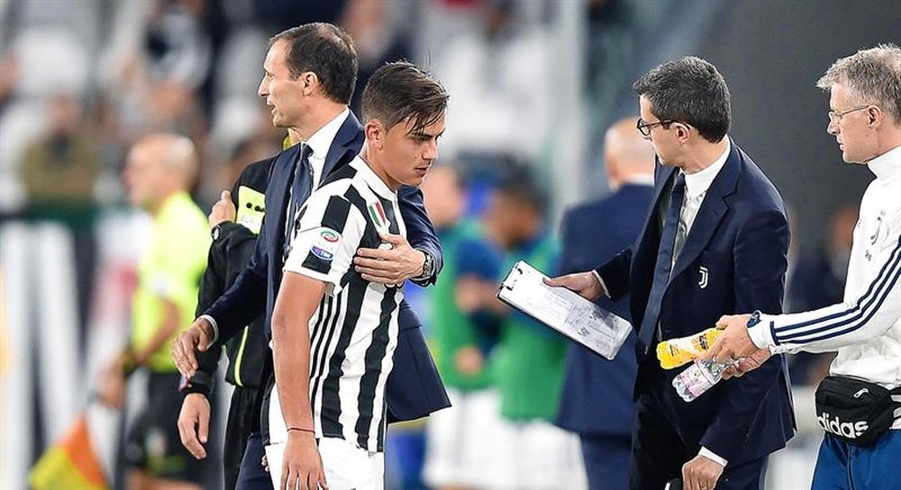 Dybala misses out for Juve. EFE