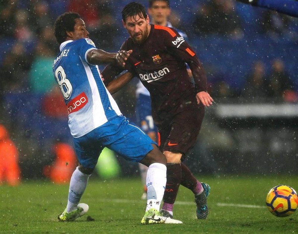 De l'air pour Messi et ses partenaires. EFE