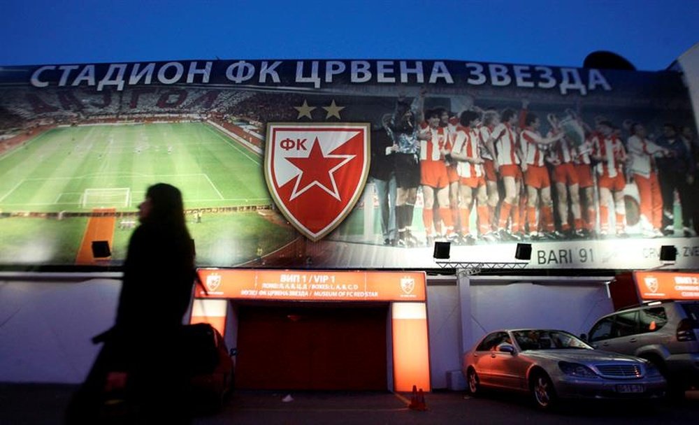 Ultras del Estrella Roja ponen un tanque a la entrada del estadio para intimidar, EFE/Archivo