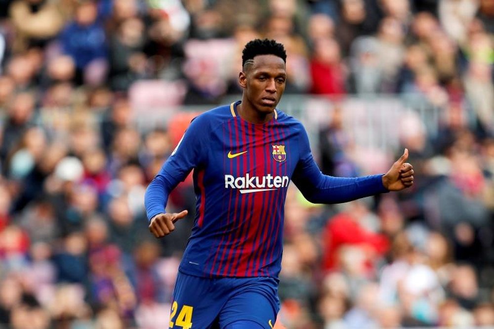 Yerry Mina made his first start for Barcelona. EFE