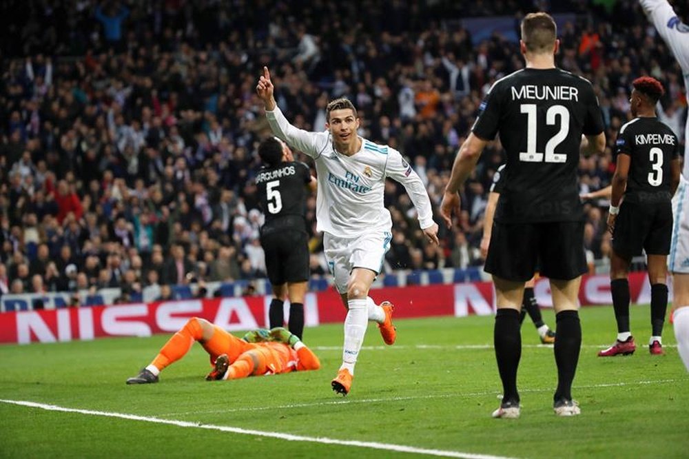 Cristiano Ronaldo a fait du mal à la défense parisienne. EFE