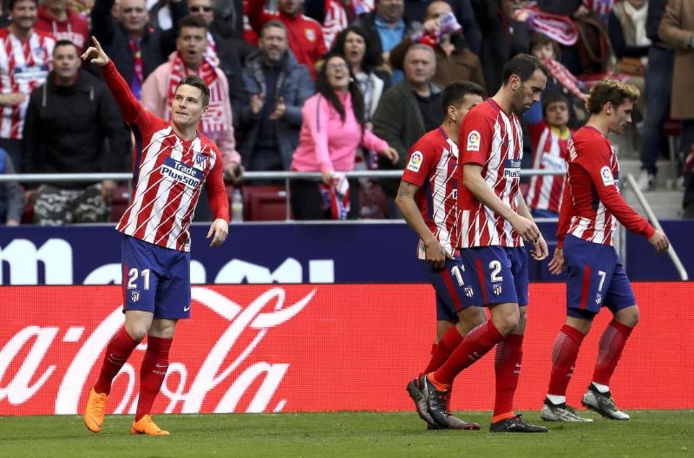 Gameiro and Costa on target as Atletico keep up Barcelona chase. EFE