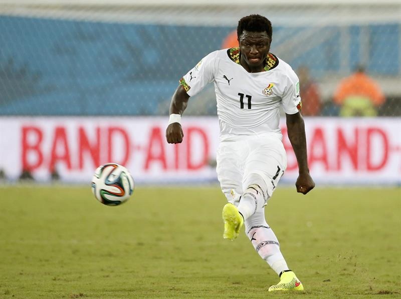 ï»¿Muntari gets super reception from competition fanatics as Hearts of Oak play Tamale