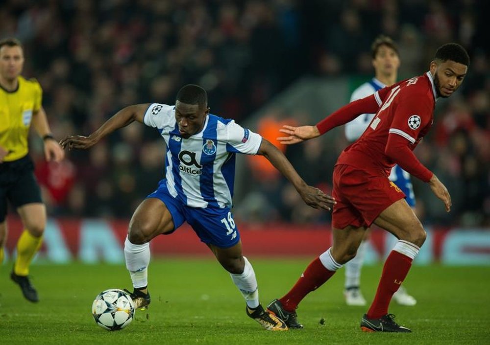 Waris rejoint Strasbourg. EFE